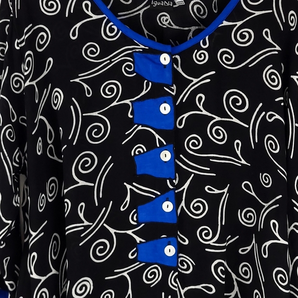 IguaNa Wearable Art Swirl Print Shark Bite Top | Lagenlook Whimsycore L - Picture 5 of 11